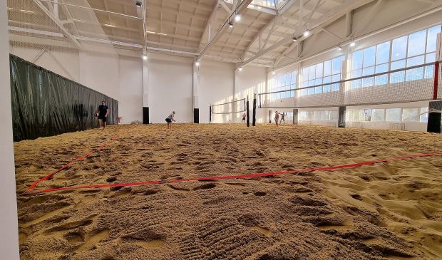 Фотография Корт № 2  для пляжного волейбола и тенниса 